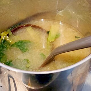 小松菜と長ねぎの味噌汁